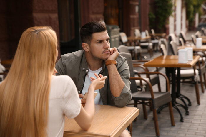 一緒にいても会話がない 一緒にいても会話がない