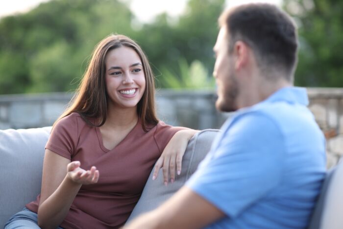 彼と恋愛トークをし、「好きな女性のタイプ」を尋ねてみる