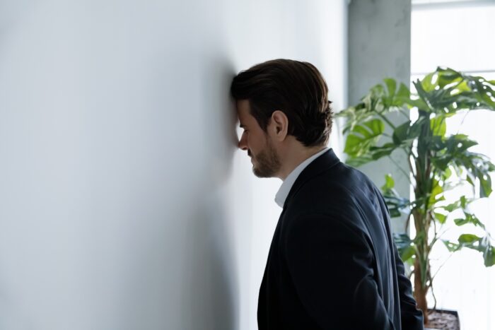 既婚者が恋心を抑えているサインとは?好きな気持ちを抑えている言動 既婚者が恋心を抑えているサインとは?好きな気持ちを抑えている言動