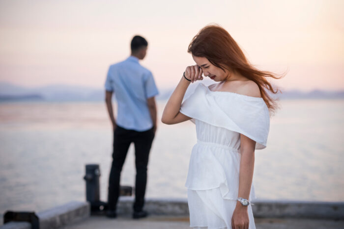 突然の別れを告げる男性心理とは？彼氏に突然振られたら復縁はもう無理？