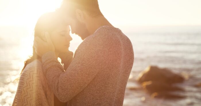 50代男性と本気の恋愛をしたい場合は?ポイントや注意点 50代男性と本気の恋愛をしたい場合は?ポイントや注意点