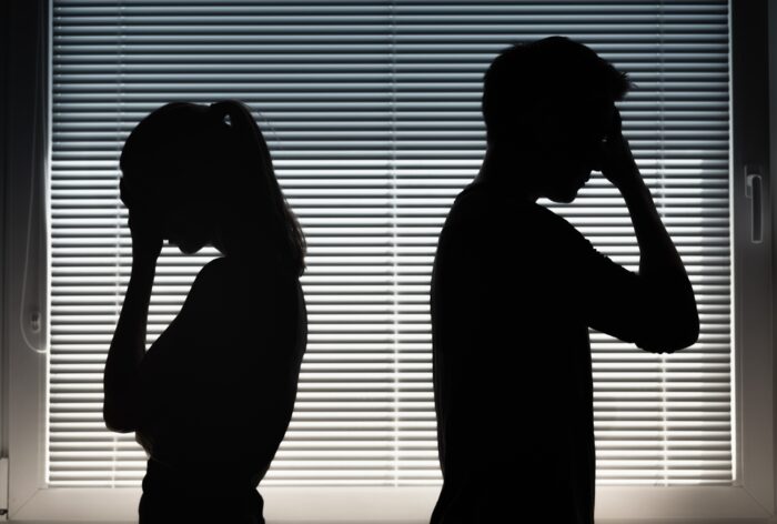 喧嘩別れでそれっきりの男の気持ち8選!音信不通にする男の本音とは? 喧嘩別れでそれっきりの男の気持ち8選!音信不通にする男の本音とは?