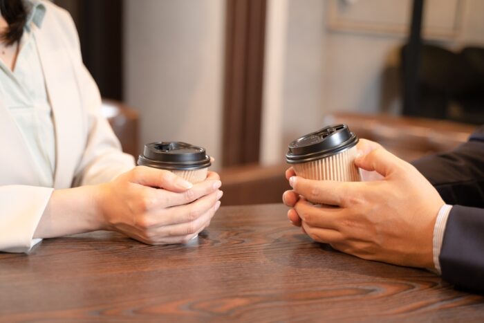 彼の悩みに寄り添い、いつでも彼の味方をする 彼の悩みに寄り添い、いつでも彼の味方をする