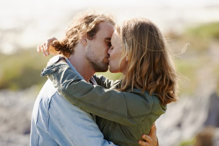 時間をかけてじっくりキスする 時間をかけてじっくりキスする