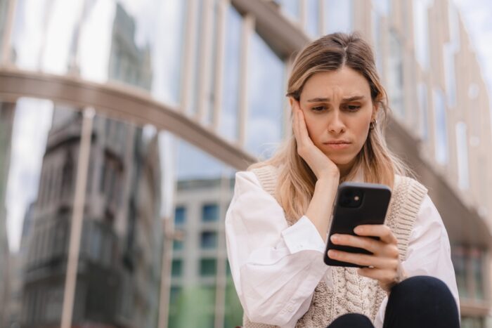 誘い断ったら連絡こなくなった時の対処法!仲を深めるためには? 誘い断ったら連絡こなくなった時の対処法!仲を深めるためには?