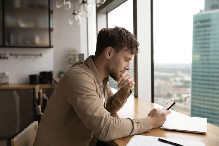 元カノに連絡したくなる時期はいつ？男性心理や元カノに会いたくなる時期を解説！