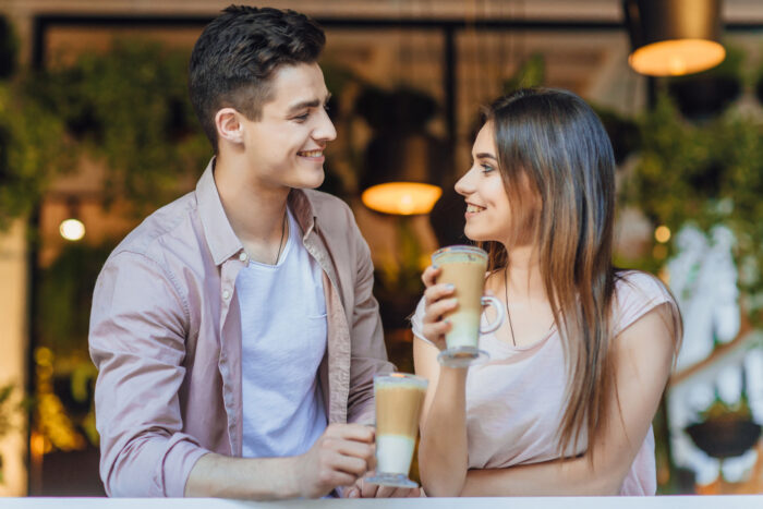 あなたを心配してくれる男性が脈ありか脈なしか見極める方法は? あなたを心配してくれる男性が脈ありか脈なしか見極める方法は?