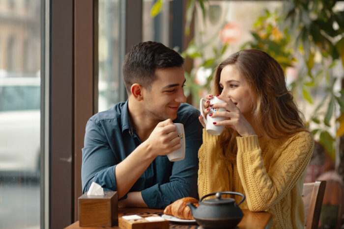 会話中笑顔が見られるかチェックする 会話中笑顔が見られるかチェックする