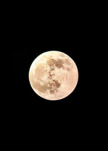 神聖なパワーの満ちる「満月」 神聖なパワーの満ちる「満月」