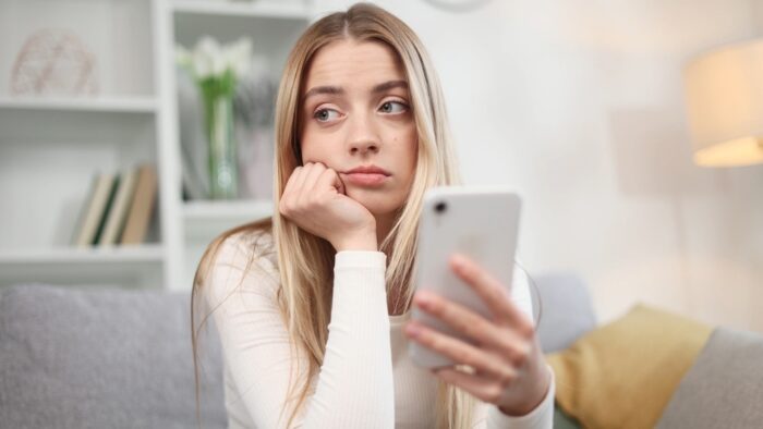 彼氏と喧嘩して既読無視!いつまで待つべき?見切りをつける?