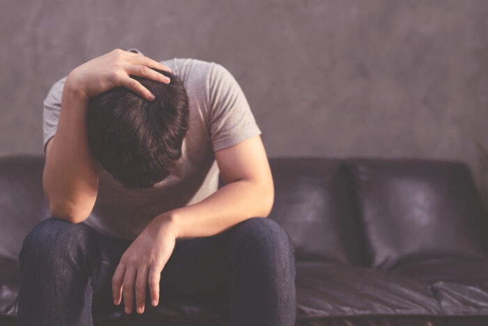別れた元彼を後悔させ、復縁する方法は?効果的なやり方を解説!
