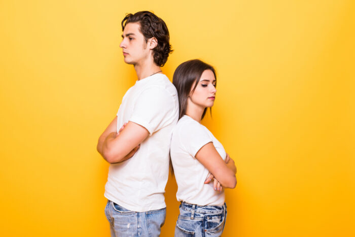 彼女持ちなのに彼女の話をしない心理は？彼女がいることを言わないのは脈あり？
