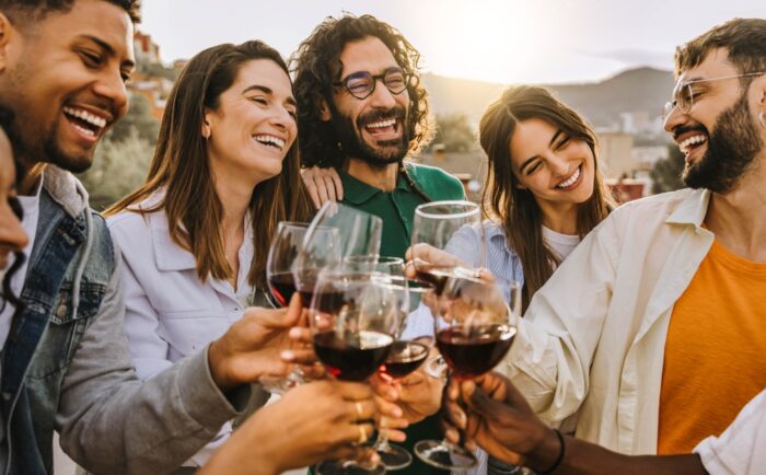 グループでの飲み会に誘うメッセージ