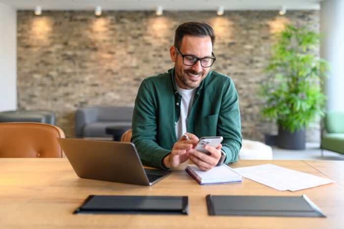 あなたの連絡に即レスしてくれる あなたの連絡に即レスしてくれる