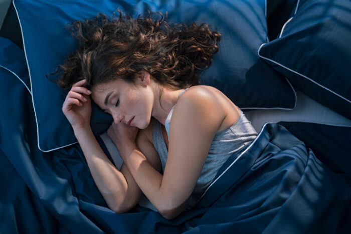 眠り過ぎたりまったく眠れなかったりする 眠り過ぎたりまったく眠れなかったりする