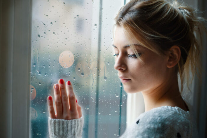 ツインレイ女性は孤独を感じる？家庭環境の影響？ひとりぼっちの孤独との向き合い方