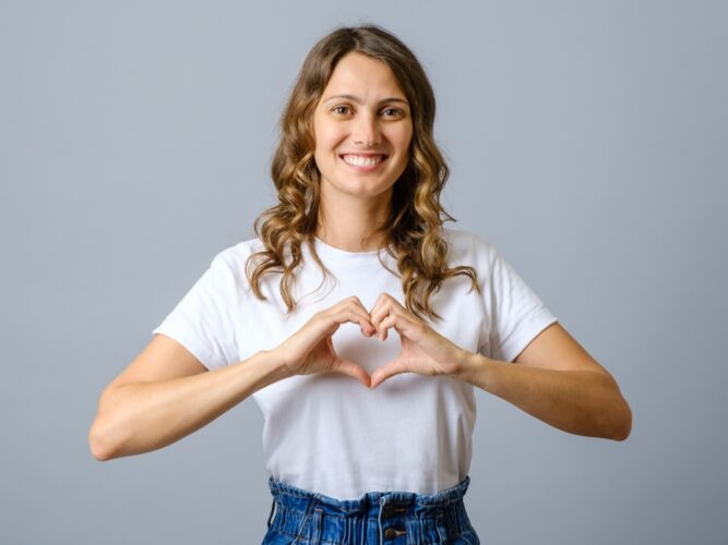 沼る女の特徴とは?男を沼らせる女の特徴15選をくわしく解説! 沼る女の特徴とは?男を沼らせる女の特徴15選をくわしく解説!