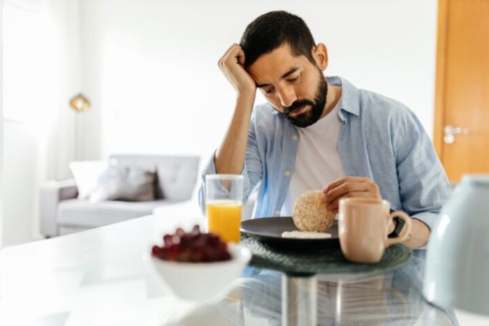 食べ物が喉を通らなくなる 食べ物が喉を通らなくなる