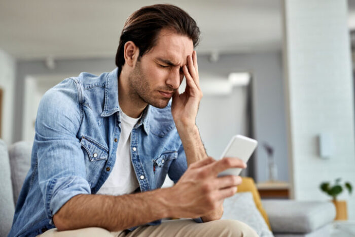 LINEで突然別れを告げるのはどんな男?特徴を解説! LINEで突然別れを告げるのはどんな男?特徴を解説!