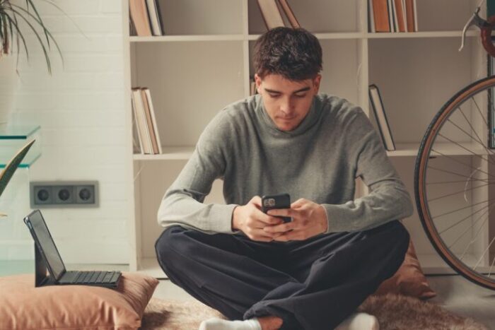 LINEで別れを告げる男性心理とは?突然別れを告げる男の気持ち10選 LINEで別れを告げる男性心理とは?突然別れを告げる男の気持ち10選