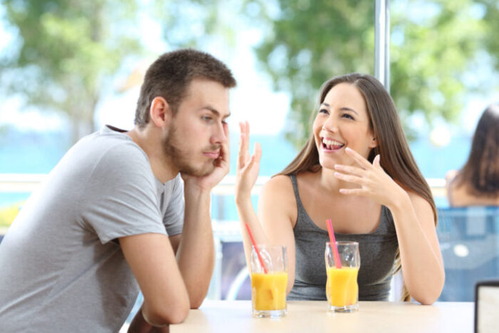 自分の話をするのではなく、聞き上手になることを心がける 自分の話をするのではなく、聞き上手になることを心がける