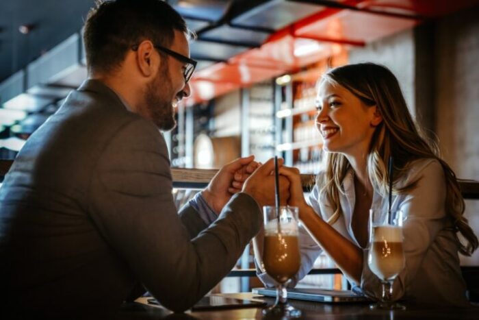 遊ばれてるのか本気なのかを見分けるには?遊びか本気か付き合う前見分け方 遊ばれてるのか本気なのかを見分けるには?遊びか本気か付き合う前見分け方