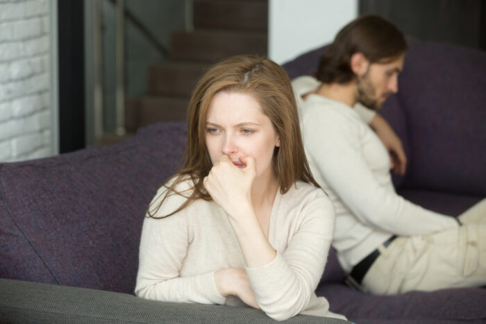一方的に別れを告げる男への対処法とは?別れを切り出されたら? 一方的に別れを告げる男への対処法とは?別れを切り出されたら?