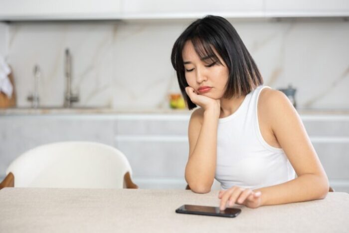 付き合いたての彼氏が未読無視する心理とは?未読スルーの理由10選 付き合いたての彼氏が未読無視する心理とは?未読スルーの理由10選